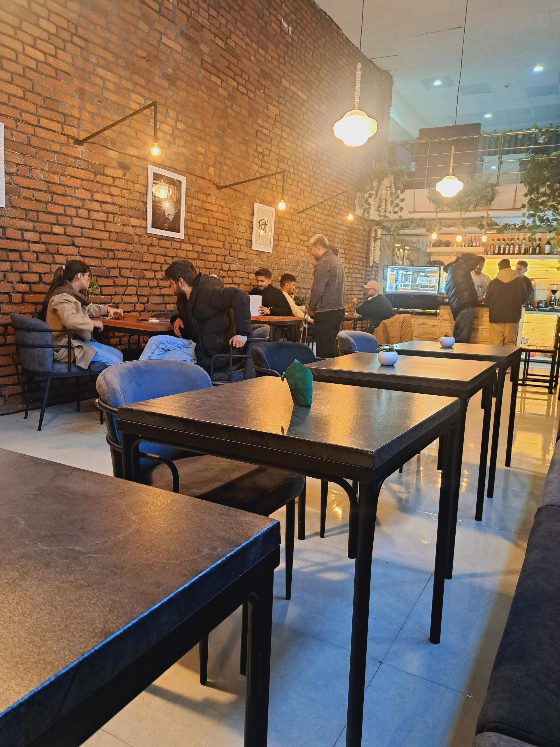 عکس کافه ک.ا.ف