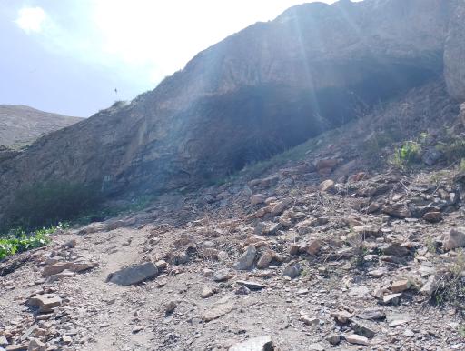 عکس غار مغان