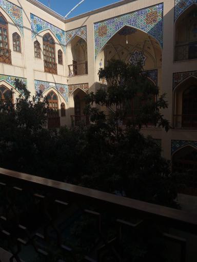 عکس مقبره و مدرسه علمیه حاجی کلباسی