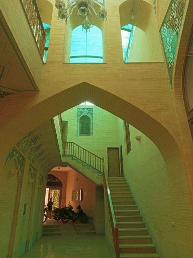 عکس مقبره و مدرسه علمیه حاجی کلباسی