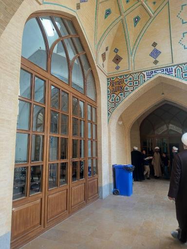 عکس مقبره و مدرسه علمیه حاجی کلباسی