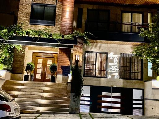 عکس ساختمان بام چوبی
