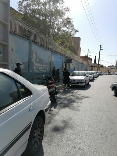 عکس اداره مهاجرت و گذرنامه