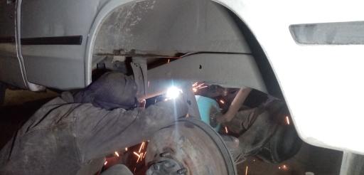 عکس خدمات خودرویی کریمی