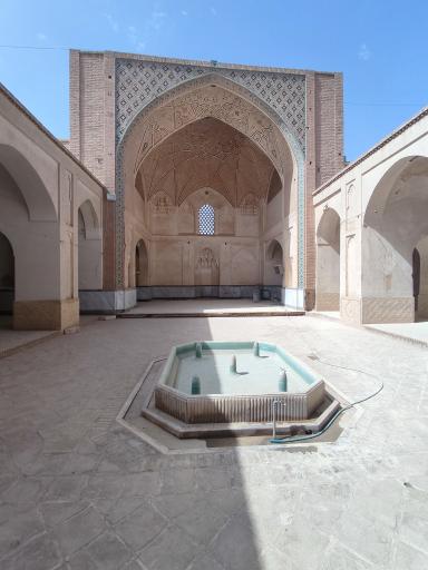 عکس مسجد جامع عتیق نوش آباد