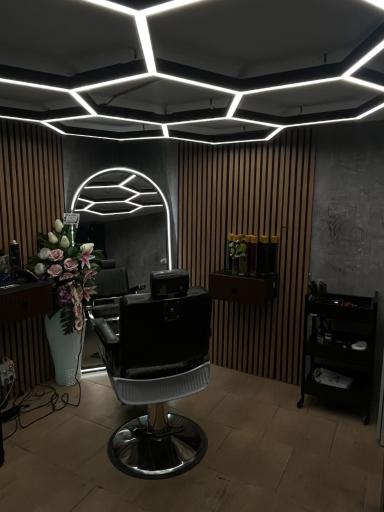 عکس سالن تخصصی امیر عباس 