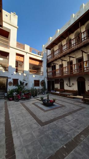 عکس هتل ژرمانسیکا 