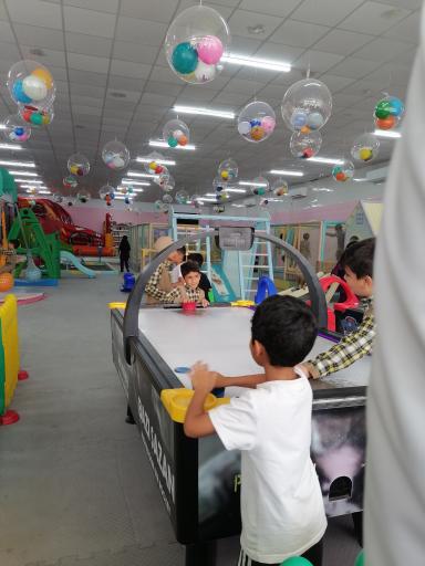 عکس خانه بازی کپل خان 