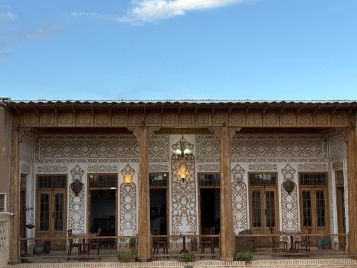 عکس عمارت عباسقلی خان