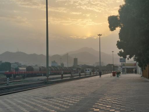 عکس ایستگاه راه آهن اراک