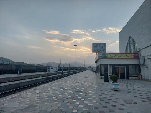 عکس ایستگاه راه آهن اراک
