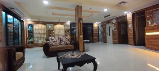 عکس زائر سرای دانشگاه علوم پزشکی آذربایجان غربی