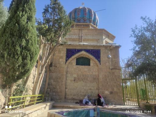 عکس آرامگاه باباکوهی