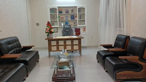 عکس مرکز مشاوره حرفتوبزن