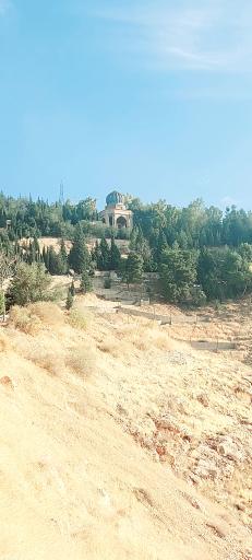 عکس آرامگاه باباکوهی