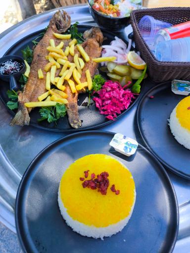 عکس باغ رستوران دربار ایرونی