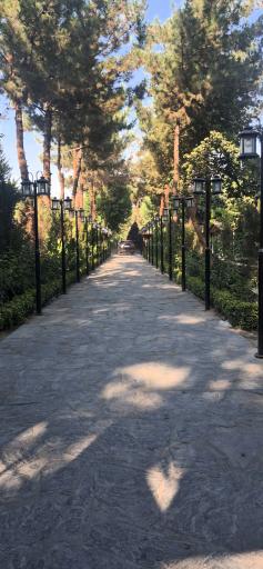 عکس باغ رستوران دربار ایرونی