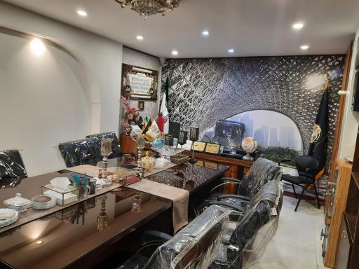 عکس گروه مشاورین املاک خوش یمن