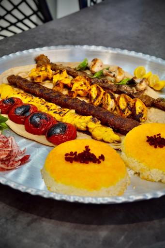 عکس رستوران کلبه