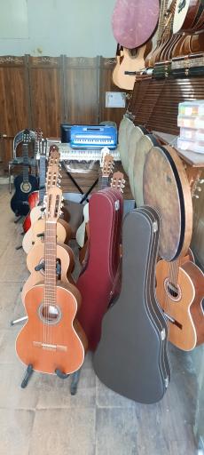 عکس آموزشگاه موسیقی آوای چکاوک