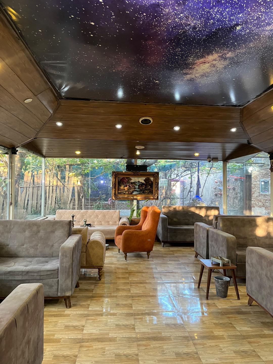 عکس باغ رستوران اعیان