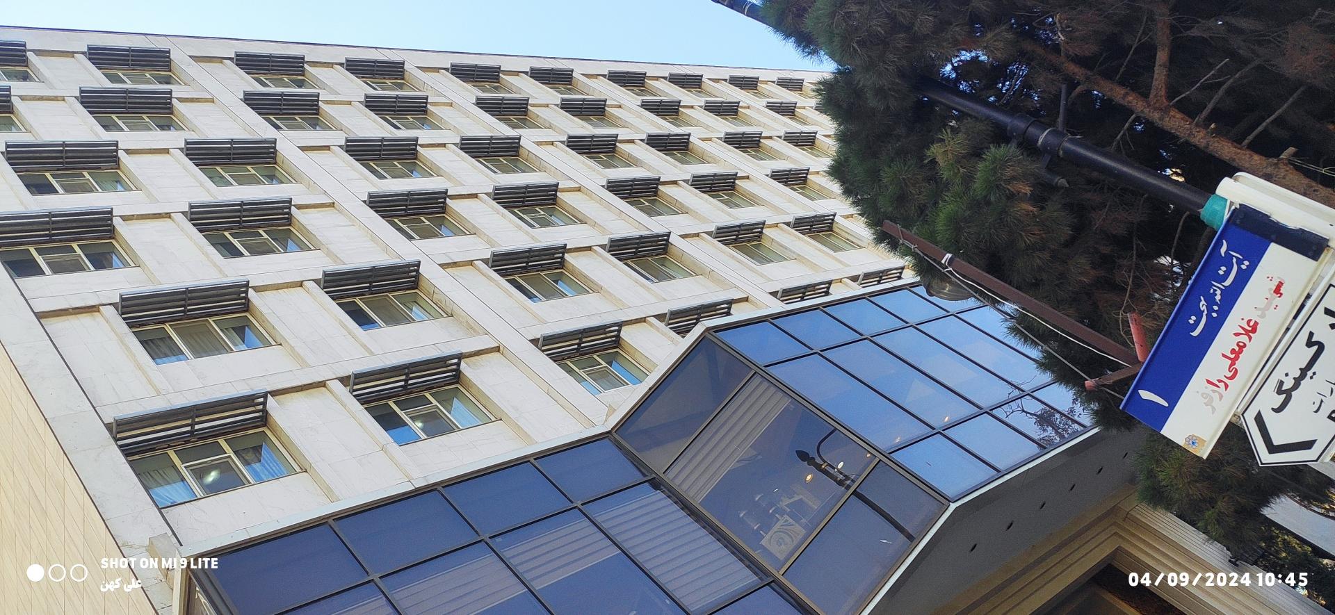 عکس هتل غدیر