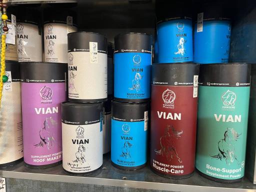 عکس فروشگاه لوازم سوارکاری سوران