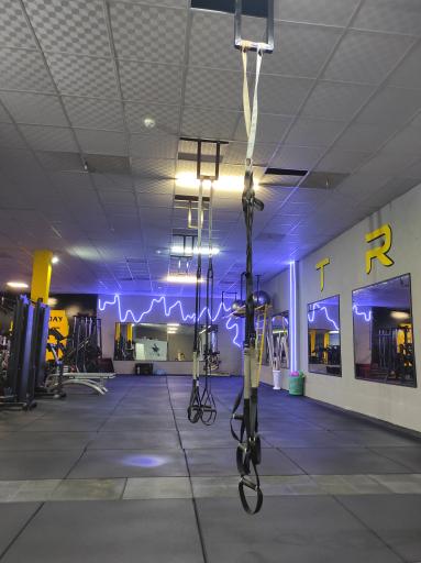 عکس باشگاه بدنسازی اسکات