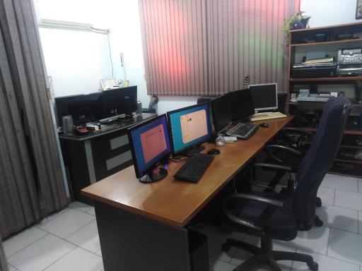 عکس استدیو پردیس