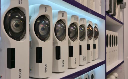 عکس ویدئو پروژکتور دیتا استور