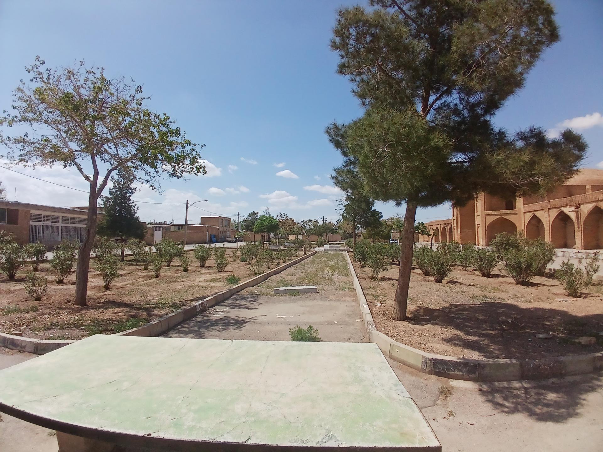 عکس بوستان شیخ علی خان زنگنه 