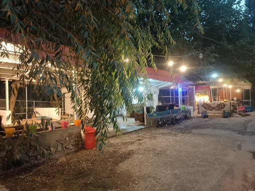 عکس کافه عمو کاظم 