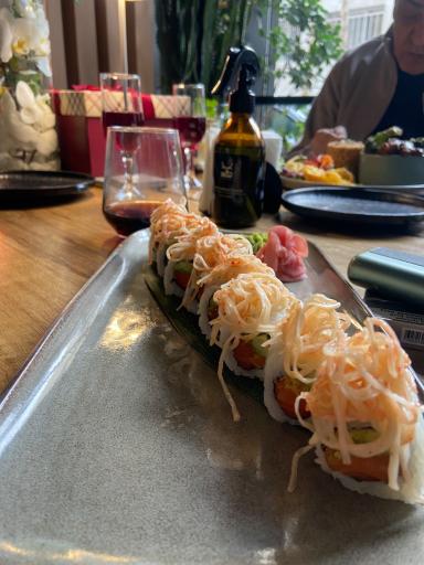 عکس رستوران سوشی آنت