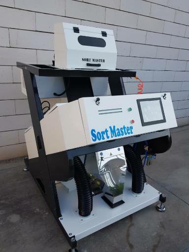 عکس فروشگاه سورتینگ لیزر رنگی مستر کارماشین 