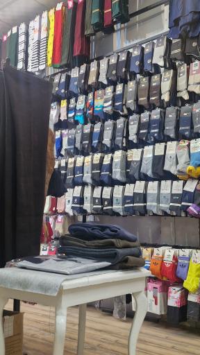 عکس فروشگاه جوراب و لباس زیر پیتا