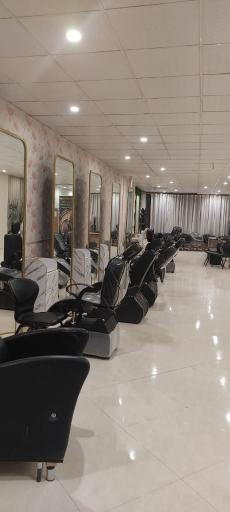 عکس آموزشگاه و آرایشگاه مهشید