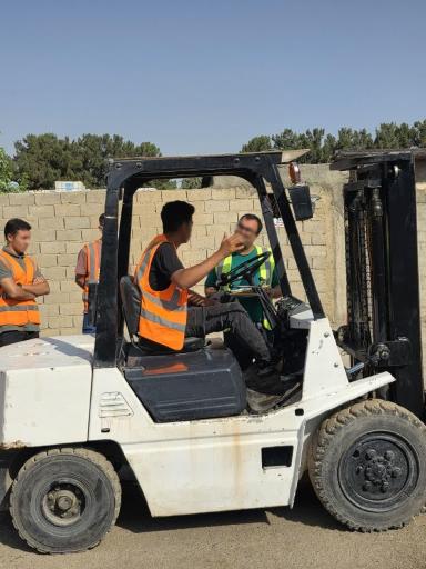 عکس آموزشگاه رانندگی ویژه لیفتراک آسان ماشین