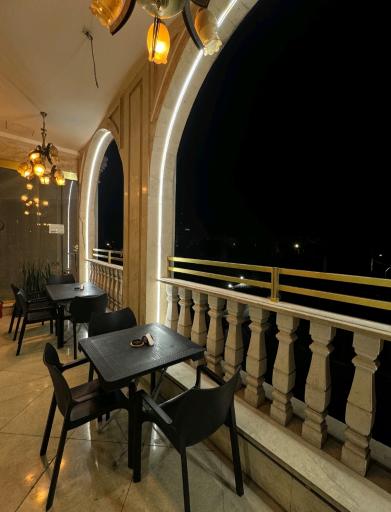 عکس کافه شین