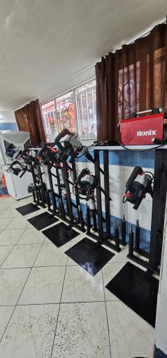 عکس نامدار ابزار 