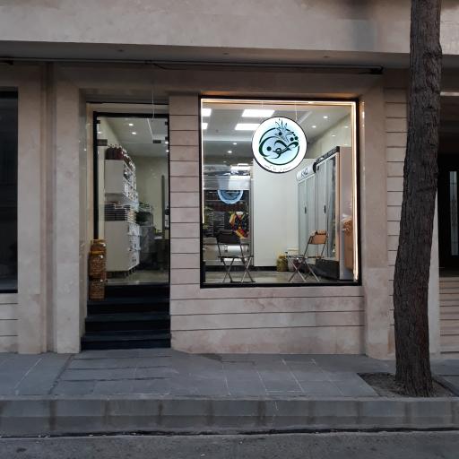 مارکت سبزی ترخون