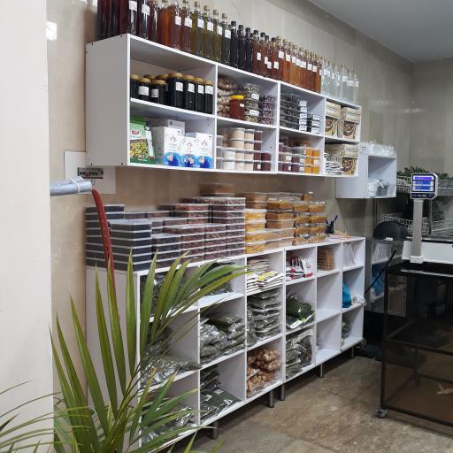 عکس مارکت سبزی ترخون