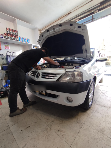 عکس تعمیرگاه هیوندای و کیا دایناکو