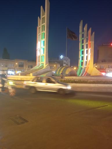 عکس میدان انقلاب