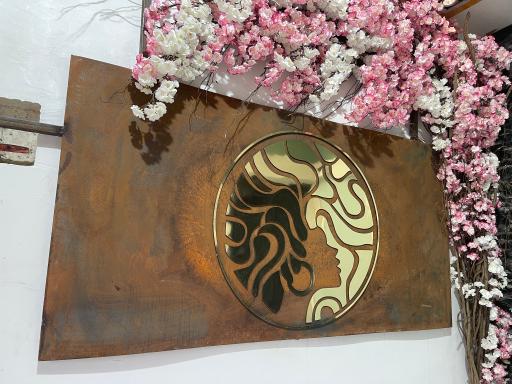 عکس سالن زیبایی مکث