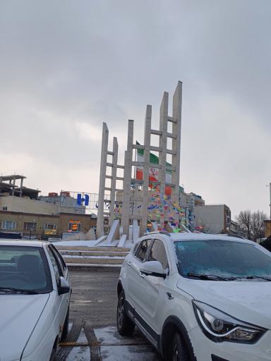 عکس میدان انقلاب