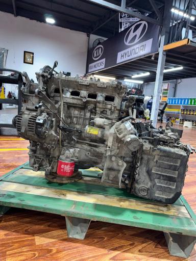 عکس تعمیرگاه هیوندای و کیا دایناکو