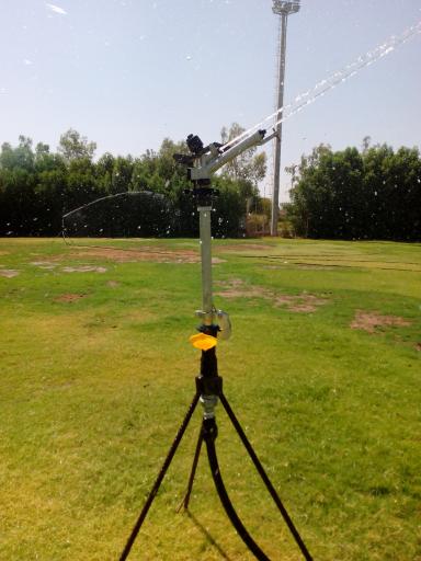 عکس زمین چمن مدرسه فوتبال صنعت نفت