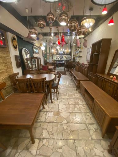 عکس فروشگاه مهرگالری