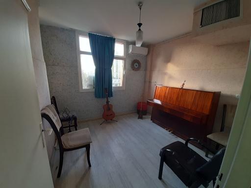 آموزشگاه موسیقی ترنگ