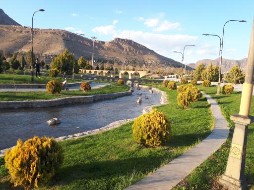 عکس ماکت پل ها و مکان های تاریخی استان